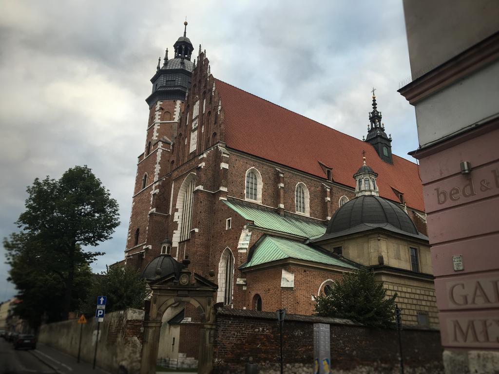 Z Ogrodem Przy Starej Zajezdni Kraków